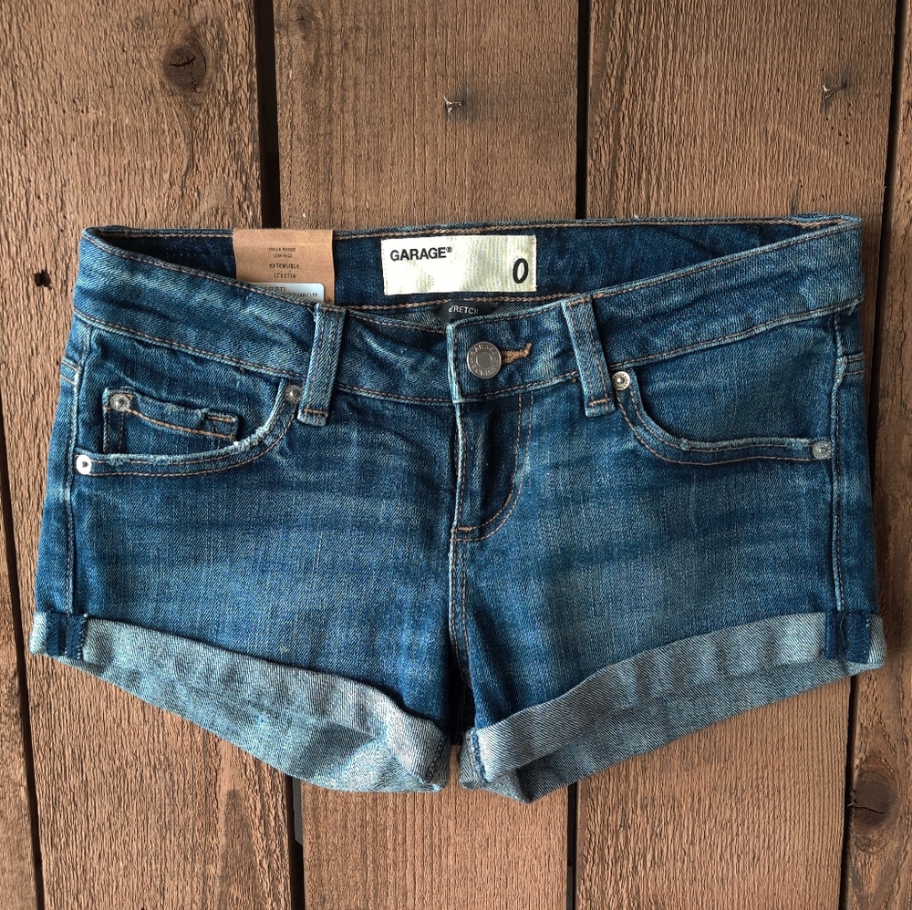 Garage Flirty Stretch Shorts with rolled cuff, Size 0